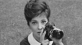 Μια φορά κι έναν καιρό, η Gina Lollobrigida φωτογράφιζε μαφιόζους