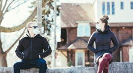 Η ανθρώπινη επαφή στην εποχή της μετακανονικότητας