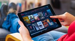 H σειρά που βλέπουν όλοι αυτήν την εβδομάδα στο Netflix