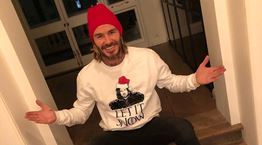 O David Beckham ξέρει πώς συνδυάζεται το GoT με τα χριστουγεννιάτικα πουλόβερ