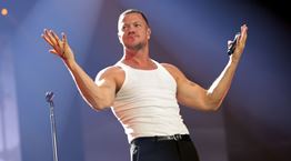 Σε άλλα νέα, ο Dan Reynolds των Imagine Dragons βγήκε τρίτος σε τουρνουά ζίου ζίτσου