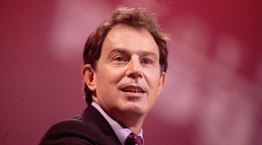 Ο Tony Blair, μόλις, έφτιαξε εταιρεία στη χώρα μας. Αλλά γιατί;