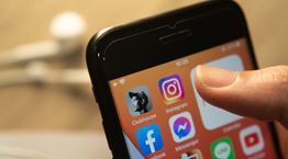 Live Audio Rooms: Η απάντηση του Facebook στο Clubhouse