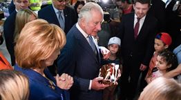 Κι όμως ο πρίγκιπας Κάρολος έπαιζε θέατρο