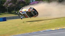 Τρομακτικό ατύχημα δείχνει πόσο ασφαλείς είναι οι αγωνιστικές Porsche 911 (video)