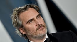 Joaquin Phoenix και Danny Ramirez στη νέα αστυνομική ταινία του Todd Haynes