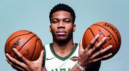 Γιάννης Αντετοκούνμπο: Από παιδί - θαύμα, στην κορυφή του ΝΒΑ