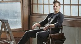 Ο Henry Cavill άφησε μουστάκι για να τα βγάλει πέρα με τον Tom Cruise