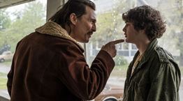 Ο Matthew McConaughey τα βάζει με drug dealers στο White Boy Rick