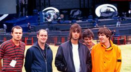 Γιατί το στυλ των Oasis παραμένει διαχρονικό