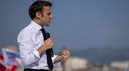 Όταν ο Emmanuel Macron επιχείρησε να διακόψει τη Eurovision