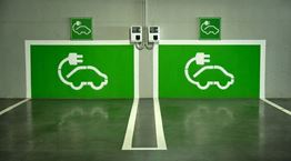 Σε πόσα χρόνια θα κυκλοφορούν μόνο ηλεκτρικά αυτοκίνητα