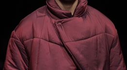Η εκκεντρική φύση του φουσκωτού μπουφάν