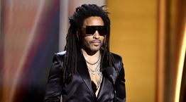 Ο Lenny Kravitz μόλις απέκτησε το δικό του αστέρι στη Λεωφόρο της Δόξας