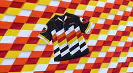 Ο οίκος Prada έχει το πόδι κολλημένο στο γκάζι