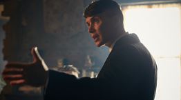 Ούτε που φαντάζεσαι πόσα τσιγάρα κάπνισε ο Cillian Murphy στο Peaky Blinders