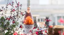 Το ροζέ κρασί του καλοκαιριού