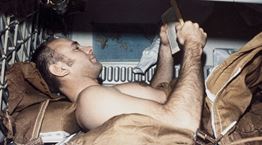 Τρικ για καλύτερο ύπνο από τους αστροναύτες της NASA