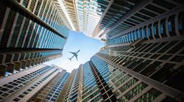 Όλα τα τρικ για να καταπολεμήσεις το jet lag και την αλλαγή ώρας