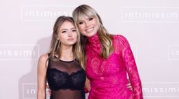 H Heidi Klum και η κόρη της Leni &#39;κάνουν&#39; τα ωραιότερα στολίδια σε χριστουγεννιάτικο δέντρο