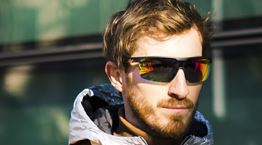 Το oversized trend κατακτά και τα γυαλιά ηλίου