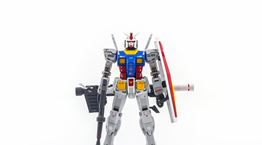 Το ρομπότ Gundam ύψους 18 και κάτι μέτρων με κινητικές δεξιότητες