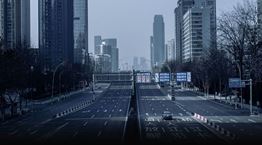 Η πόλη-φάντασμα της Ουχάν έγινε περίπου ταινία