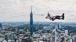 Αυτό είναι το πιο επίκινδυνο extreme sport στον πλανήτη