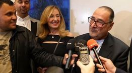 Βασίλη Καρρά, εσύ;