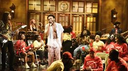 Ο Childish Gambino μόλις κυκλοφόρησε όχι ένα, αλλά δύο τραγούδια για το καλοκαίρι