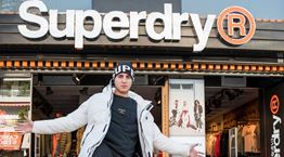 Μία τέλεια ημέρα για ψώνια με τον Good Job Nicky