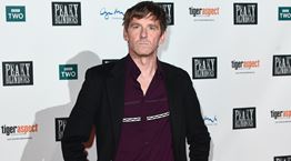 O Paul Anderson των Peaky Blinders πάει πόλεμο