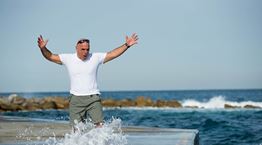 Στην Ίο η ταξιδιωτική εκπομπή My Greek Odyssey από την Αυστραλία