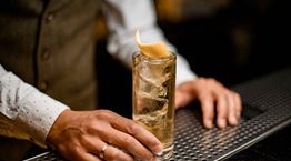 Whisky Highball &amp; GNT Reborn featuring Schweppes: Η απλότητα της τελειότητας σε ένα ποτήρι