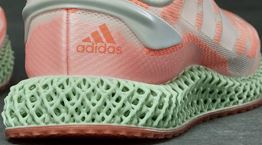 Τα adidas 4D είναι ίσως τα καλύτερα running sneakers