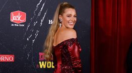 Blake Lively, το καυτό alter ego του Deadpool
