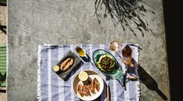 Η πεντανόστιμη Τήνος του Ευριπίδη Αποστολίδη