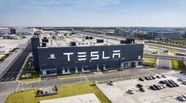 Η 'μαφία' της Tesla