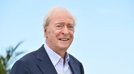 Ο Michael Caine αποχαιρετά την υποκριτική