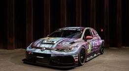 Οδηγώντας το αγωνιστικό VW Golf GTI Clubsport των 323 ίππων