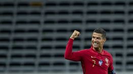 4 sneakers διάσημων ποδοσφαιριστών κυκλοφορούν online