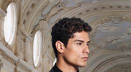 Αυτό το brand είναι συνώνυμο με το ποιοτικό και μοντέρνο αντρικό κοστούμι