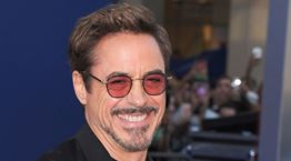 Η μόδα στα γυαλιά του φετινού χειμώνα παντρεύει το μέταλλο με το χρώμα