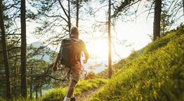 Πέντε ιδανικές διαδρομές στην Ελλάδα για πεζοπορία