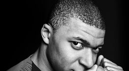 Ο Kylian Mbappe και ο Olivier Giroud στο φακό του Νίκου Αλιάγα