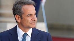 Μίνι ανασχηματισμός και στο Μαξίμου