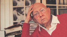 Γιατί τρεντάρει ο Κορνήλιος Καστοριάδης στο TikTok;