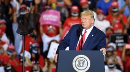 Ο Donald Trump ισχυρίζεται ότι το εμβόλιο του κορονοϊού θα είναι έτοιμο σε ένα μήνα