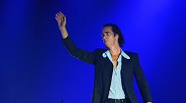 O Nick Cave θα κυκλοφορήσει τα απομνημονεύματά του