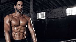 Μαθήματα ανάπτυξης μυϊκής μάζας από τον Lucifer